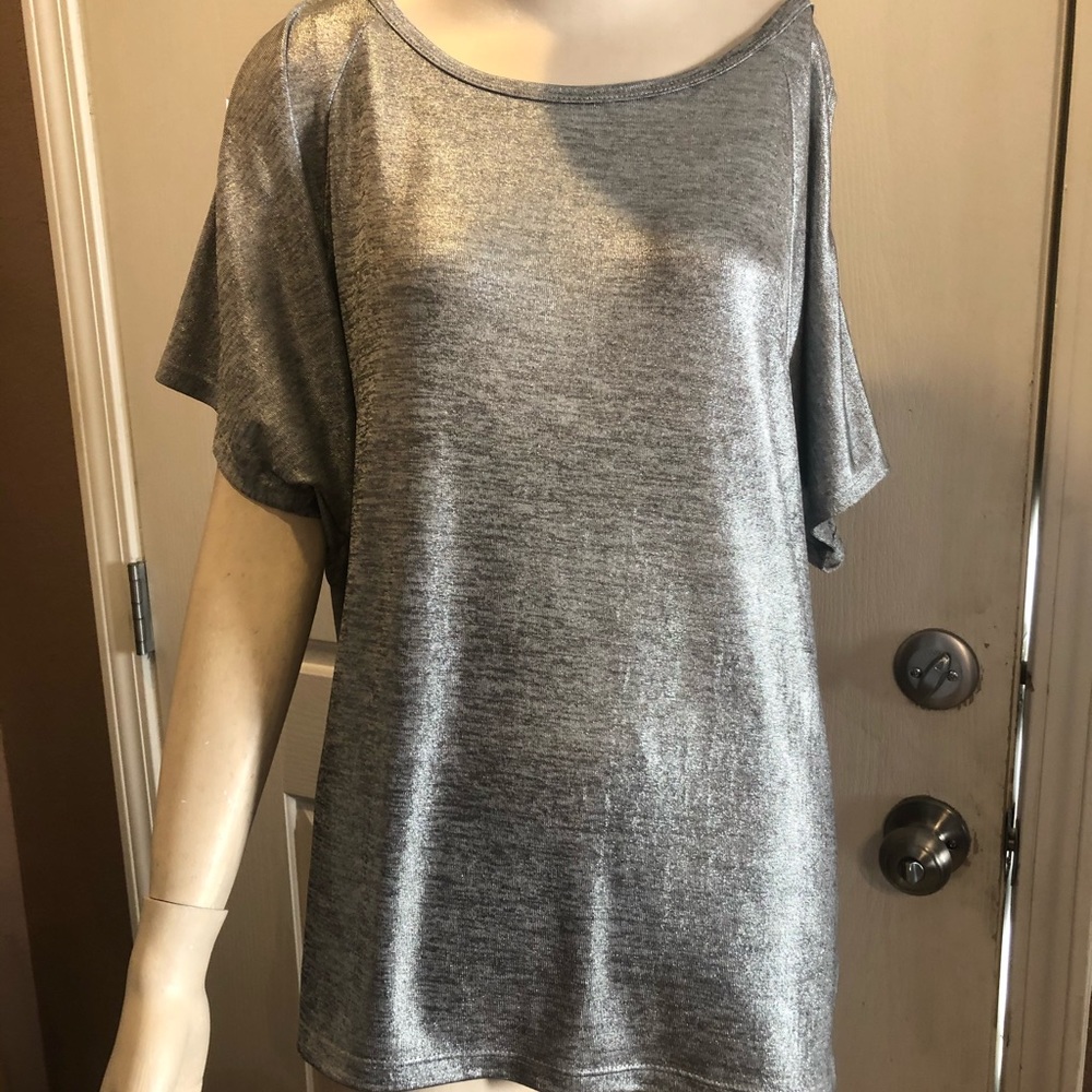 Forever 21 silver metallic cold shoulder shirt M